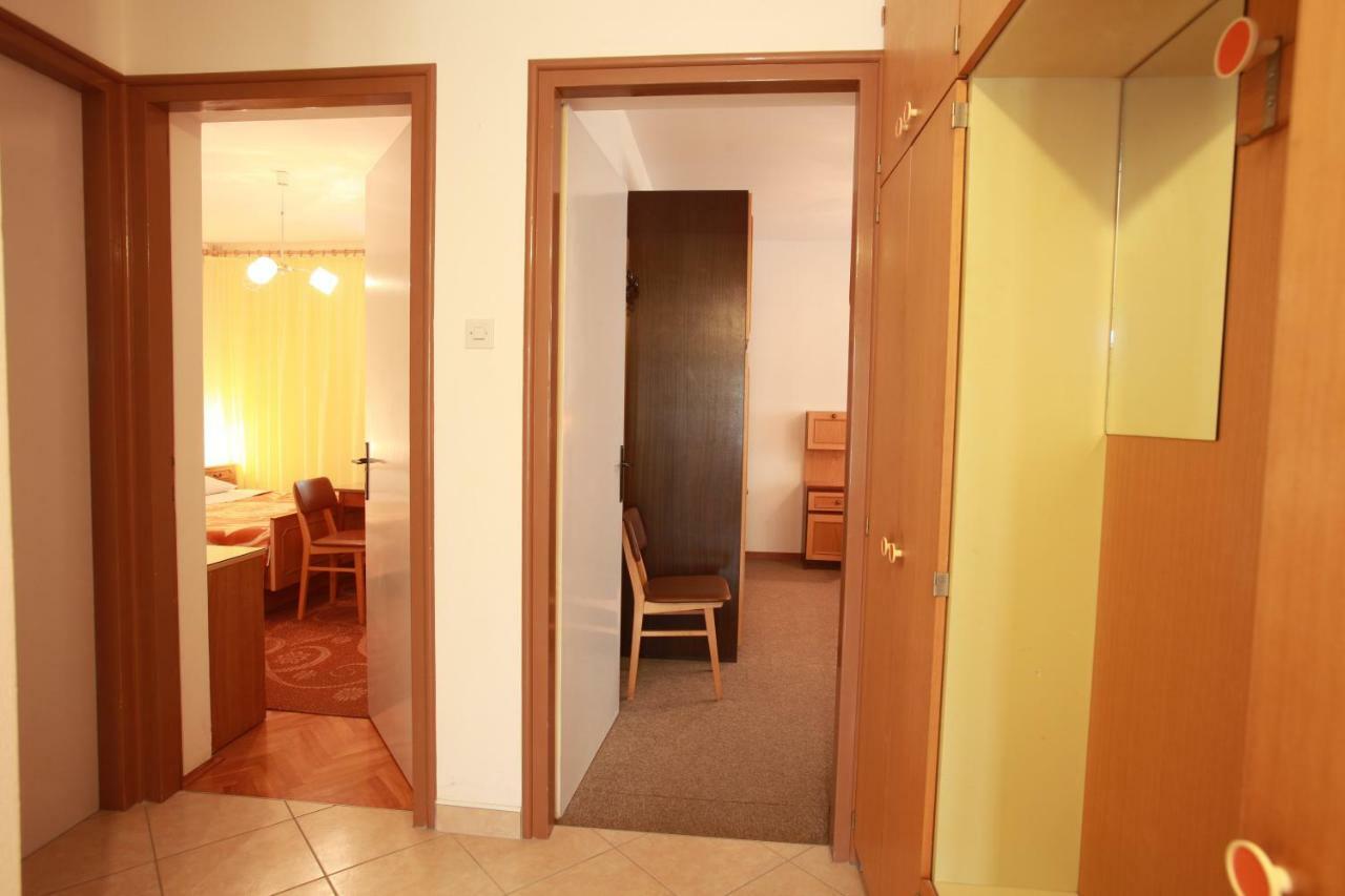 Apartments & Room Jagoda 巴斯卡 外观 照片