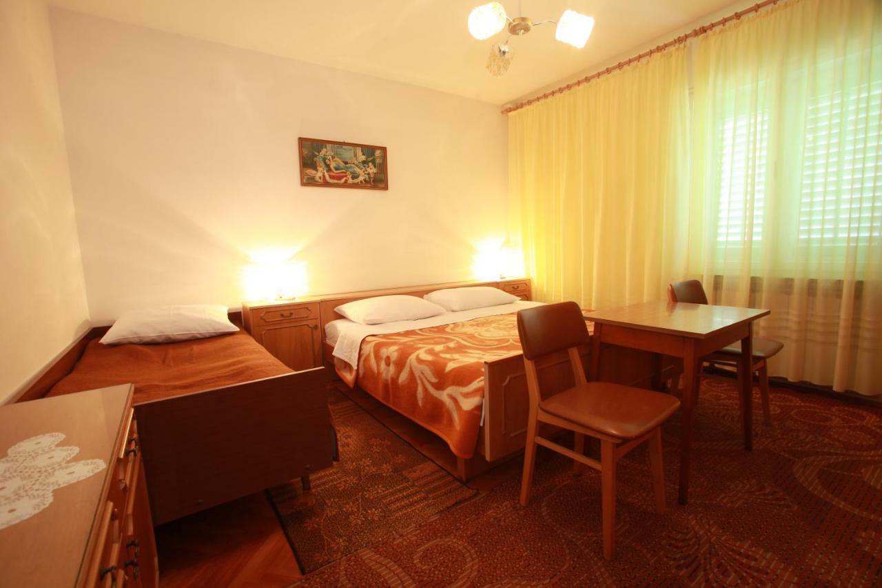 Apartments & Room Jagoda 巴斯卡 外观 照片