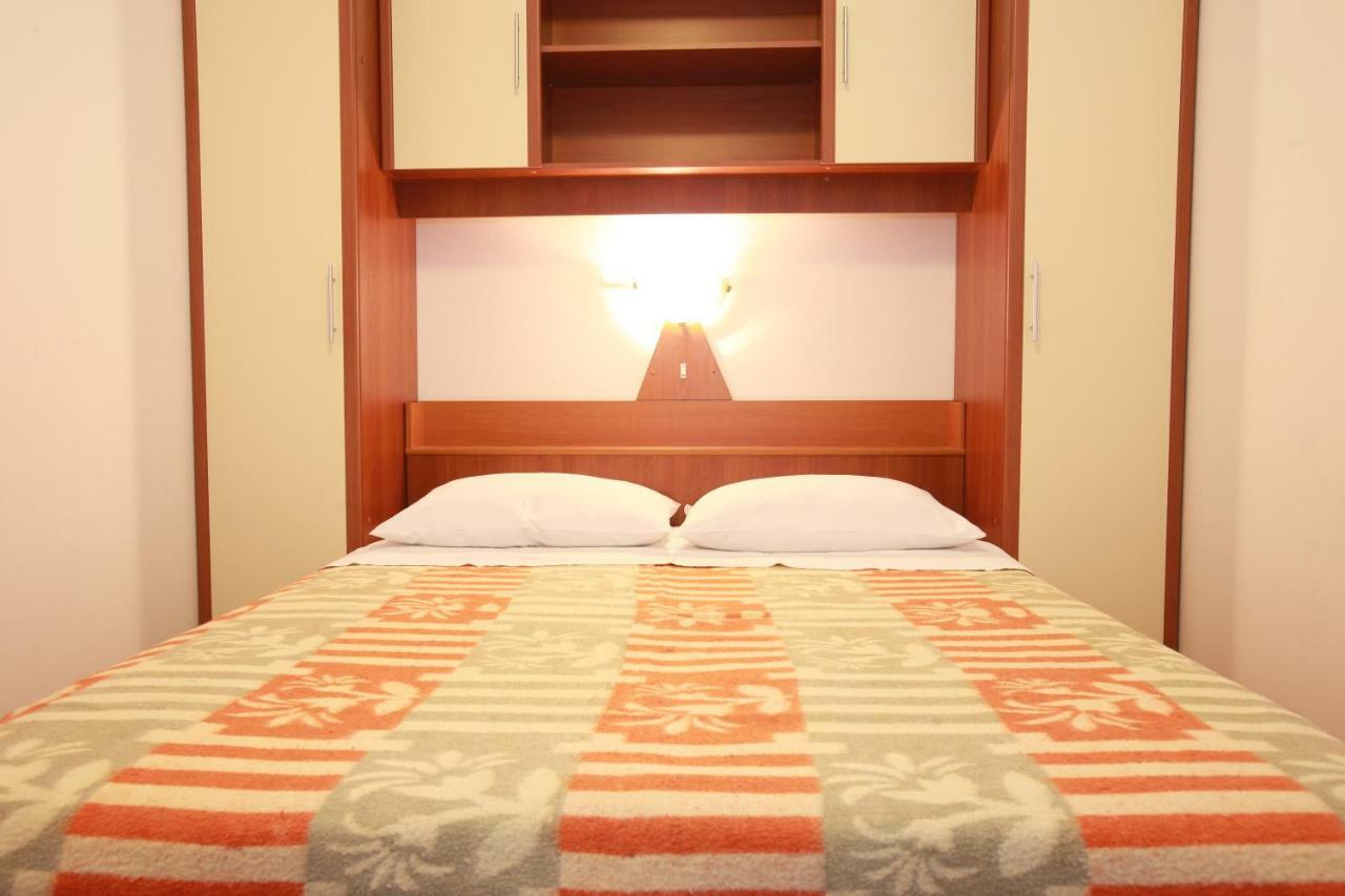 Apartments & Room Jagoda 巴斯卡 外观 照片