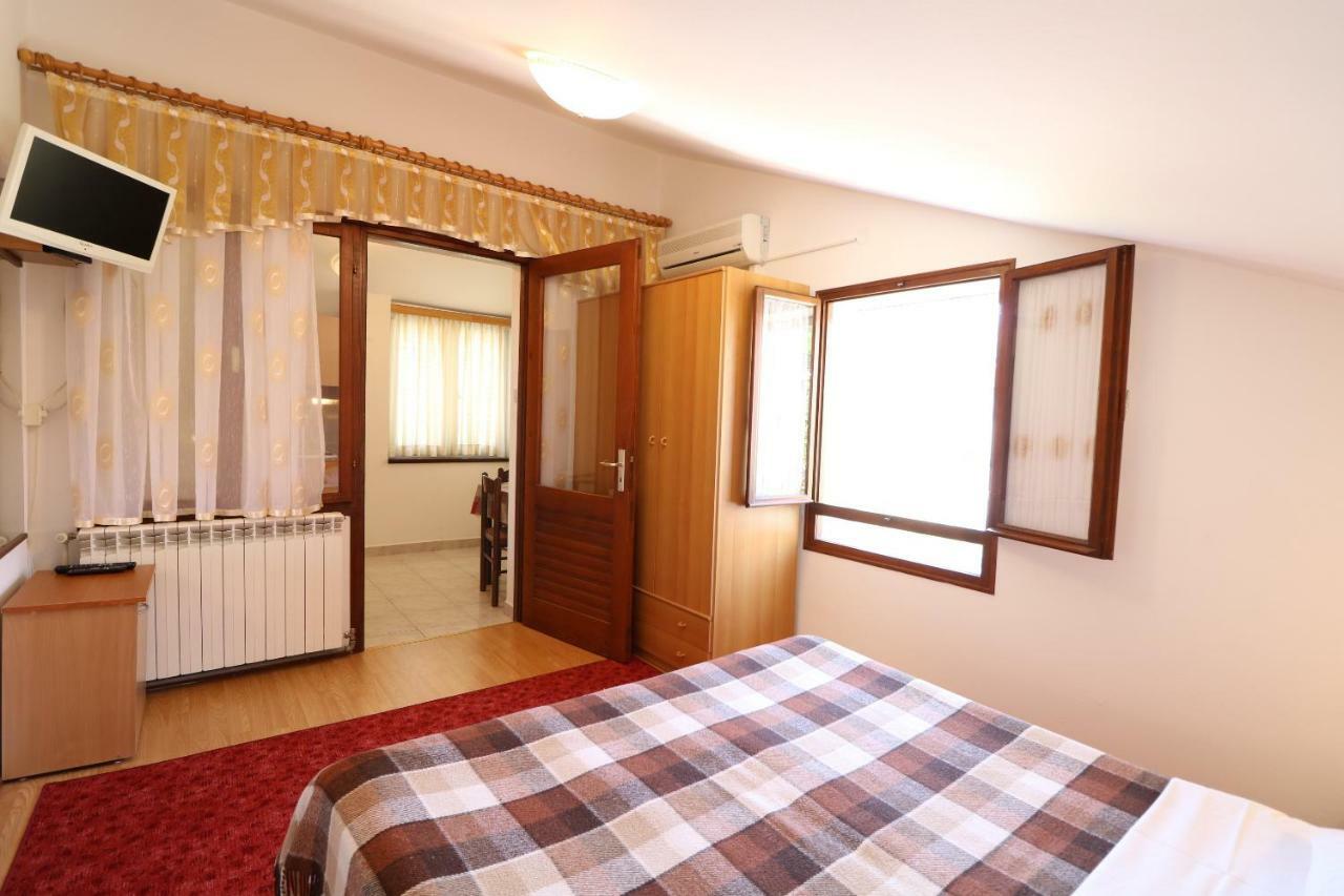 Apartments & Room Jagoda 巴斯卡 外观 照片